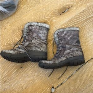 Winter boots